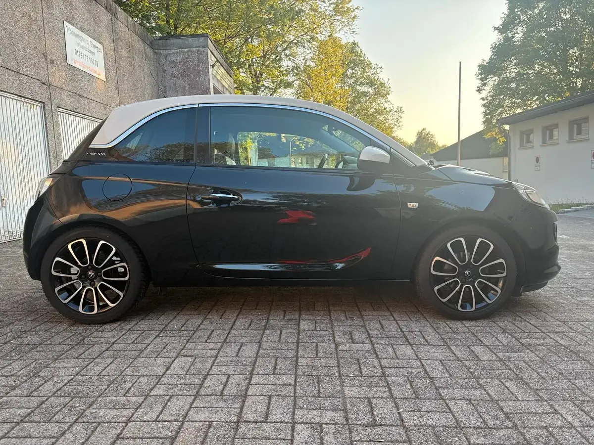 Gebraucht Opel Adam 87 PS (63 kW) 2019 Schwarz Kleinwagen
