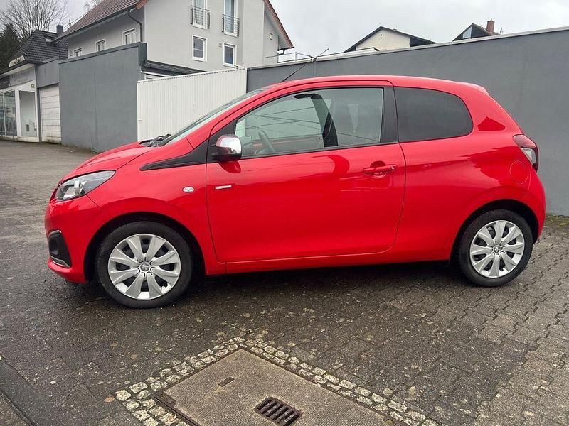 Gebraucht Peugeot 108 Style 72 PS (52 kW) 2021 Rot Kleinwagen