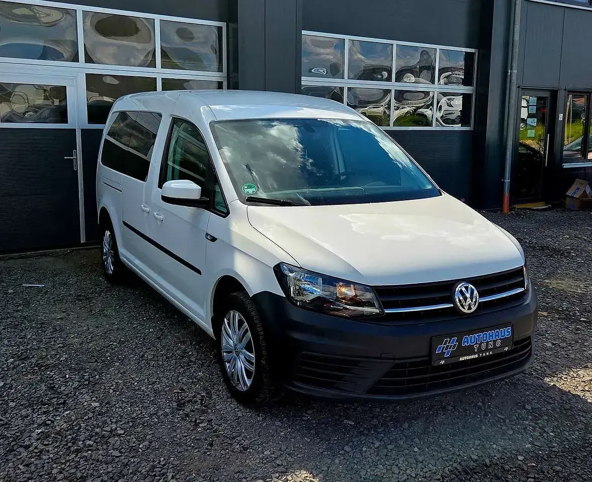 Gebraucht VW Caddy Trendline 102 PS (75 kW) 2019 Candyweiss Van / Kleinbus