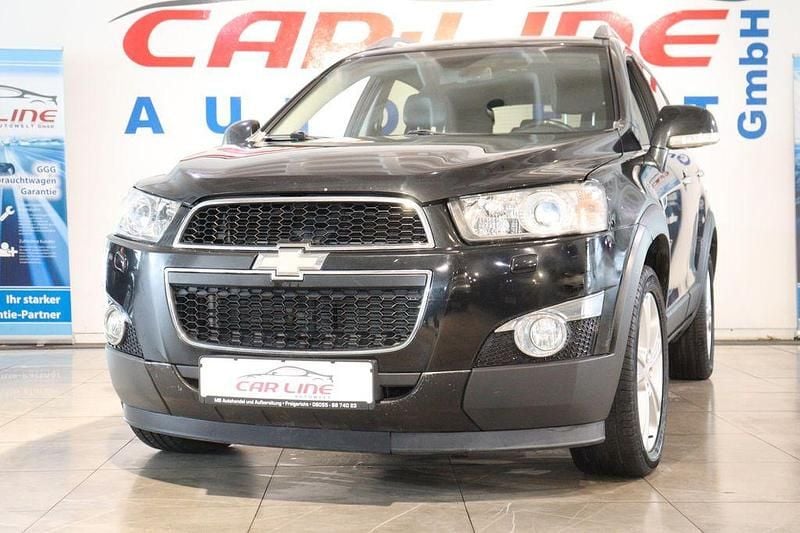 Schwarz Gebraucht 2012 Chevrolet Captiva LTZ SUV | 8.555 € (Fairer Preis) - Bild 1/4