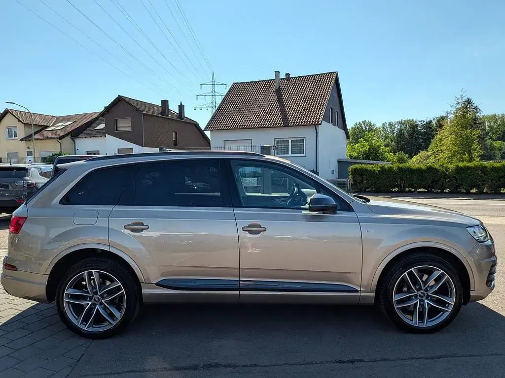 Gebraucht Audi Q7 Exclusive 286 PS (210 kW) 2019 Beige SUV