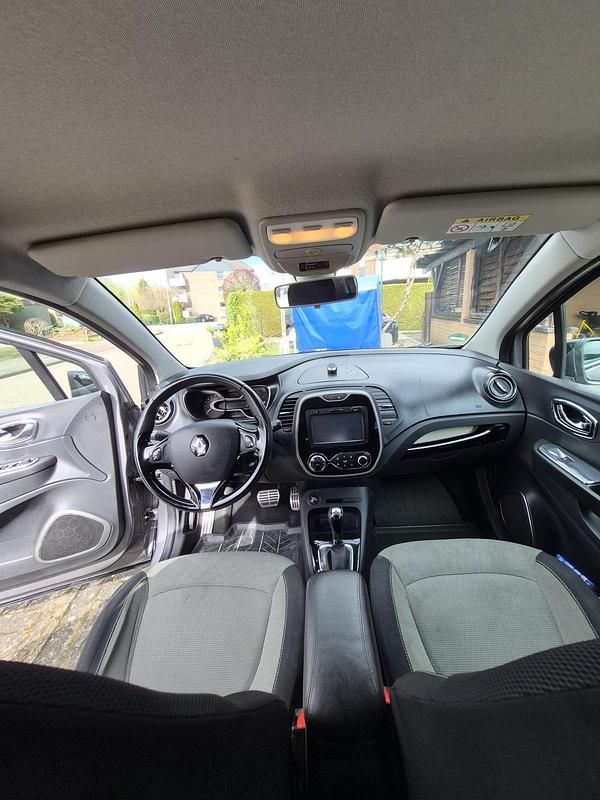 Gebraucht Renault Captur Luxe 120 PS (88 kW) 2013 Braun SUV