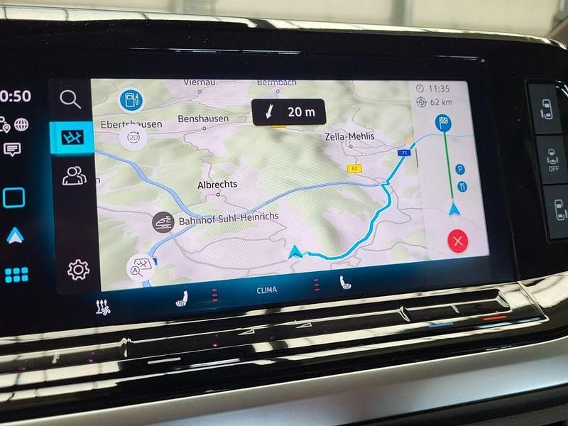 Gebraucht VW Multivan Life 150 PS (110 kW) 2024 Grau Van