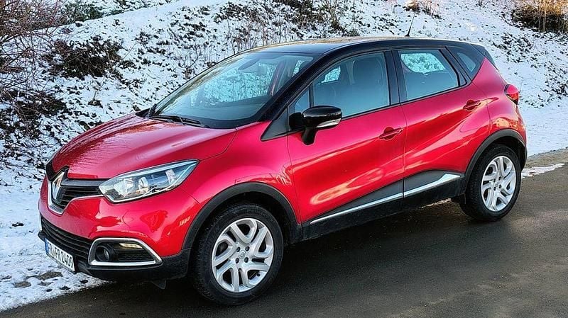 Rot Gebraucht 2017 Renault Captur Intens SUV | 9.500 € (Guter Preis) - Bild 1/4