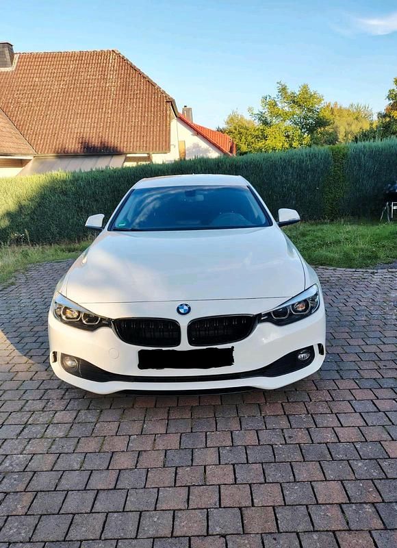 Weiß Gebraucht 2018 BMW 420 Gran Coupé Coupé | 18.500 € (Fairer Preis) - Bild 1/4