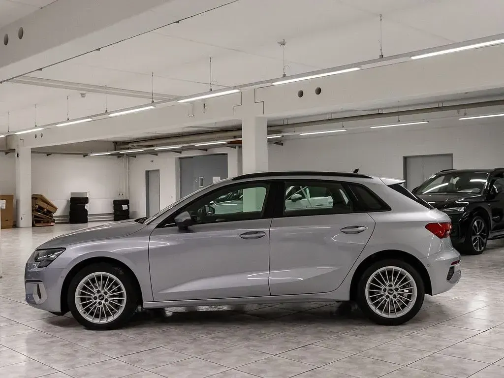 Gebraucht Audi A3 Advanced 110 PS (80 kW) 2022 Florettsilber metallic Limousine