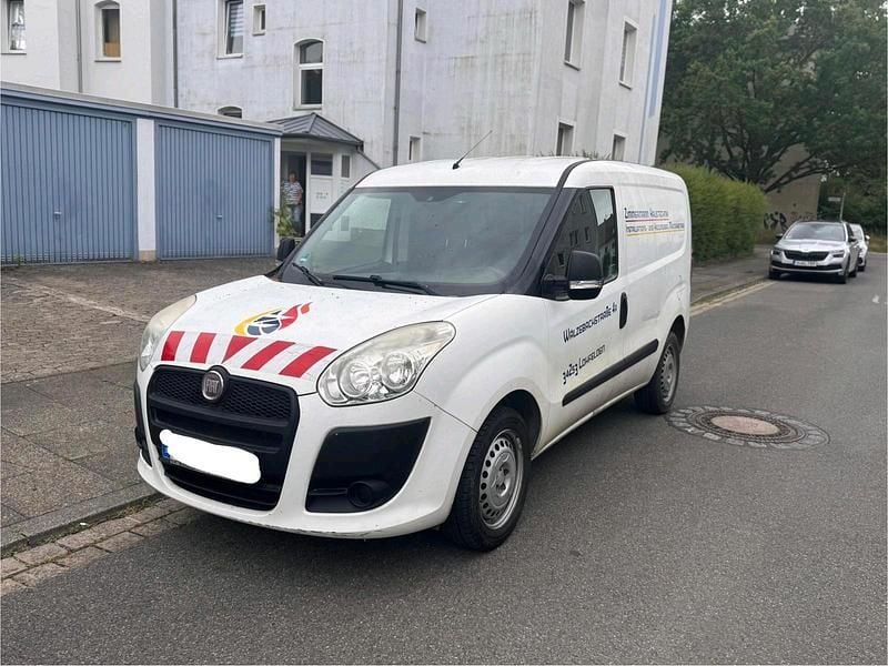 Weiß Gebraucht 2010 Fiat Doblò Van / Kleinbus | 3.250 € (Guter Preis) - Bild 1/4