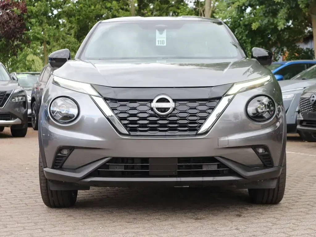 Neu Nissan Juke 360º 114 PS (83 kW) 2026 Dark grey SUV