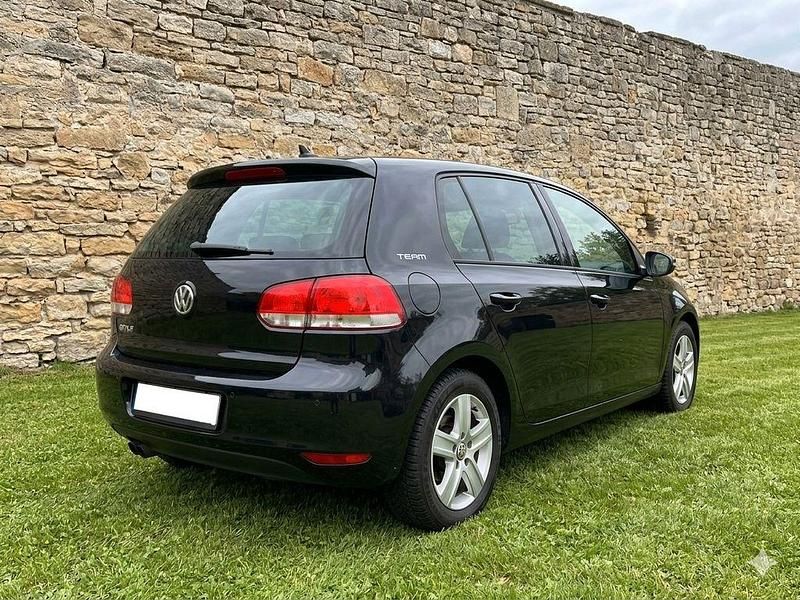 Gebraucht VW Golf VI Team 86 PS (63 kW) 2011 Schwarz Kleinwagen