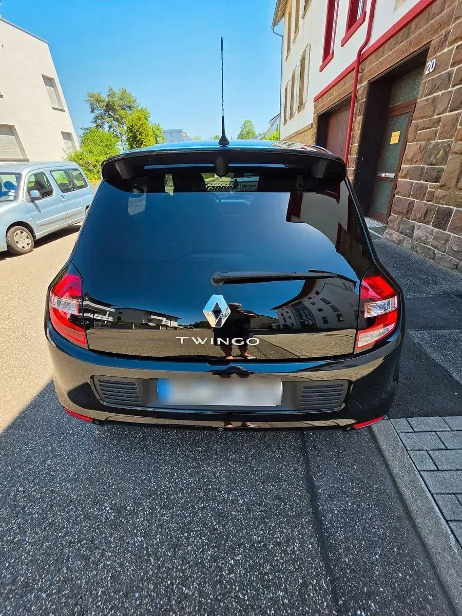 Gebraucht Renault Clio LIMITED 73 PS (53 kW) 2017 Schwarz Limousine