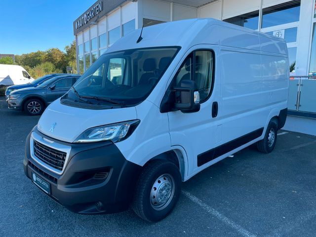 Weiß Gebraucht 2023 Peugeot Boxer Van | 28.950 € (Teuer) - Bild 1/4