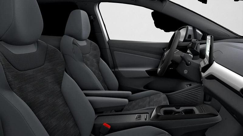 Gebraucht VW ID.4 Pro Performance 150 kW (204 PS) 2023 Scale silver metallic (metallic) SUV