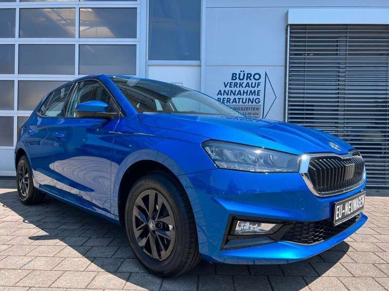 Neu Skoda Fabia Selection 80 PS (58 kW) 2025 Raceblau Kleinwagen