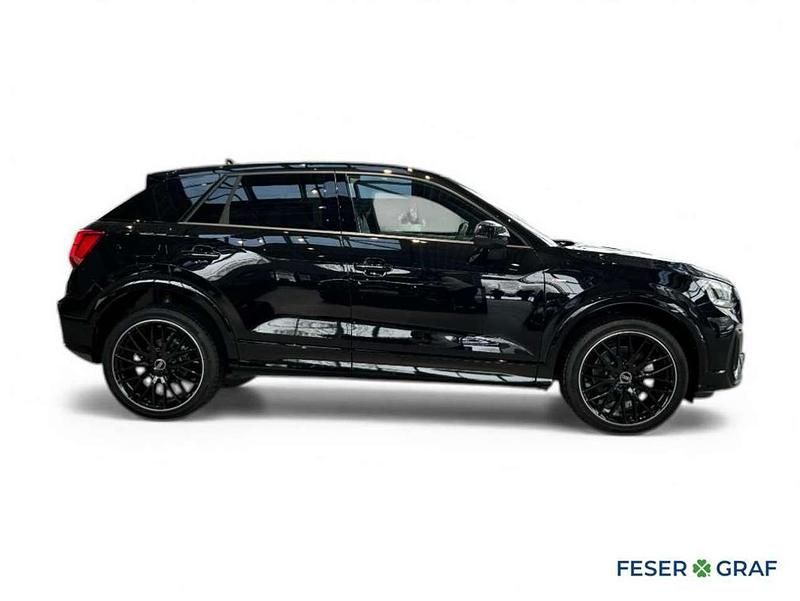 Neu Audi Q2 Ambiente 150 PS (110 kW) 2026 Mythosschwarz metallic SUV