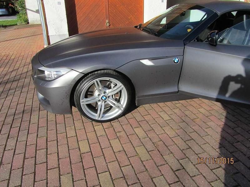 Gebraucht BMW Z4 Pure Impulse 398 PS (292 kW) 2011 Schwarz Cabrio