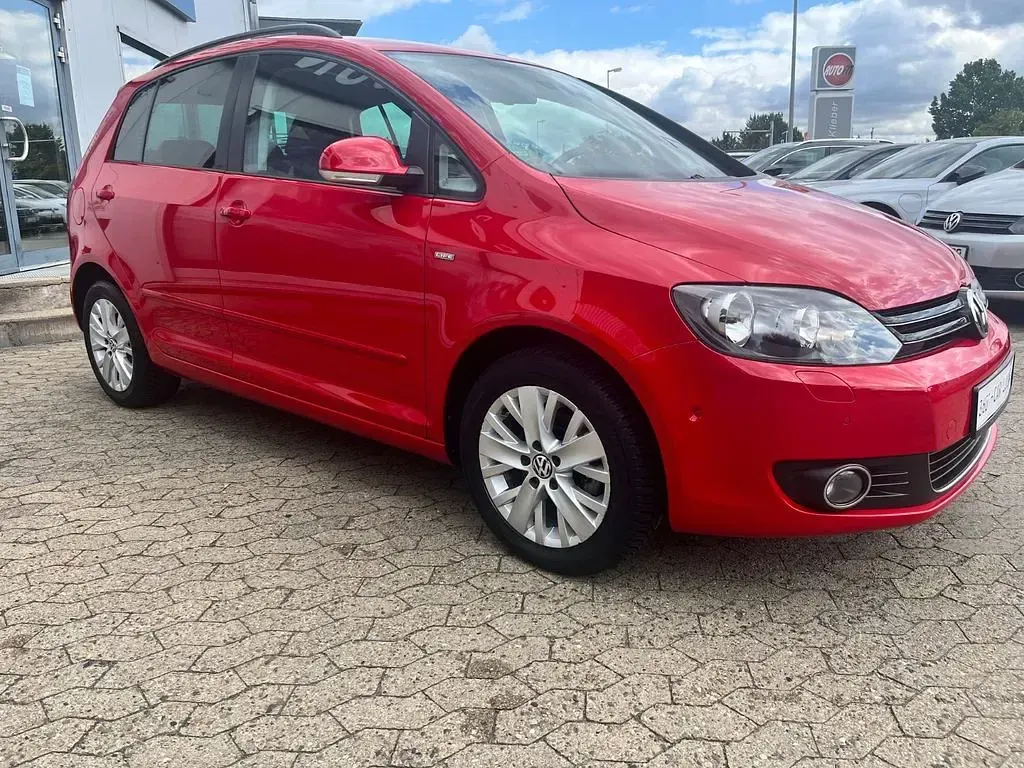 Gebraucht VW Golf Plus Life 105 PS (77 kW) 2013 Rot Van / Kleinbus