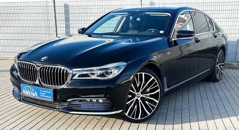 Schwarz Gebraucht 2016 BMW 730 Limousine | 33.450 € (Fairer Preis) - Bild 1/4