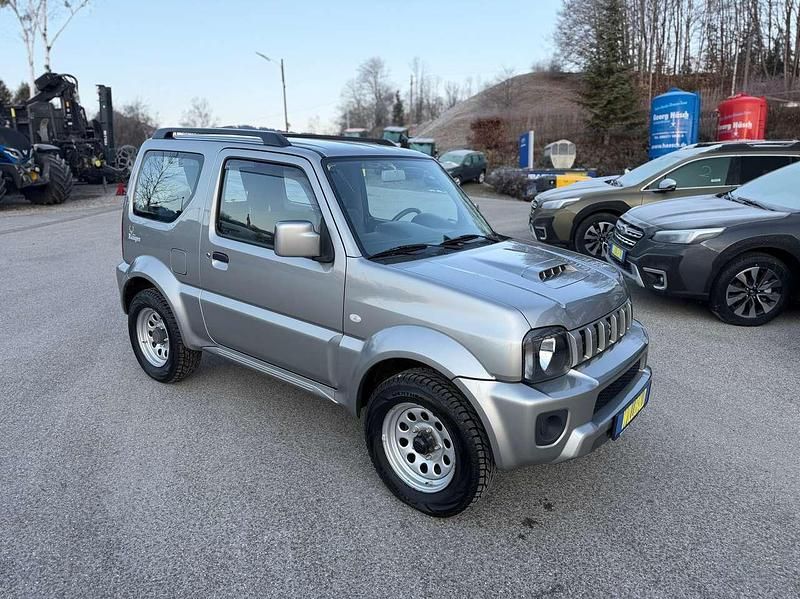 Gebraucht Suzuki Jimny Comfort 86 PS (63 kW) 2016 Steel silver SUV