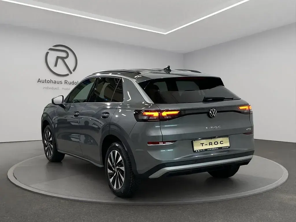 Neu VW T-Roc Life 116 PS (85 kW) 2026 Grau SUV