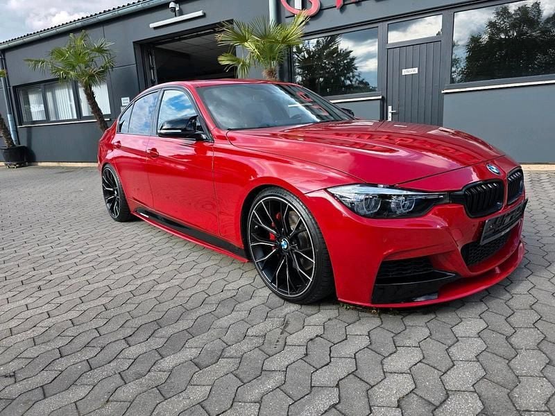 Rot Gebraucht 2013 BMW 335 M Performance Limousine | 23.000 € (Fairer Preis) - Bild 1/4