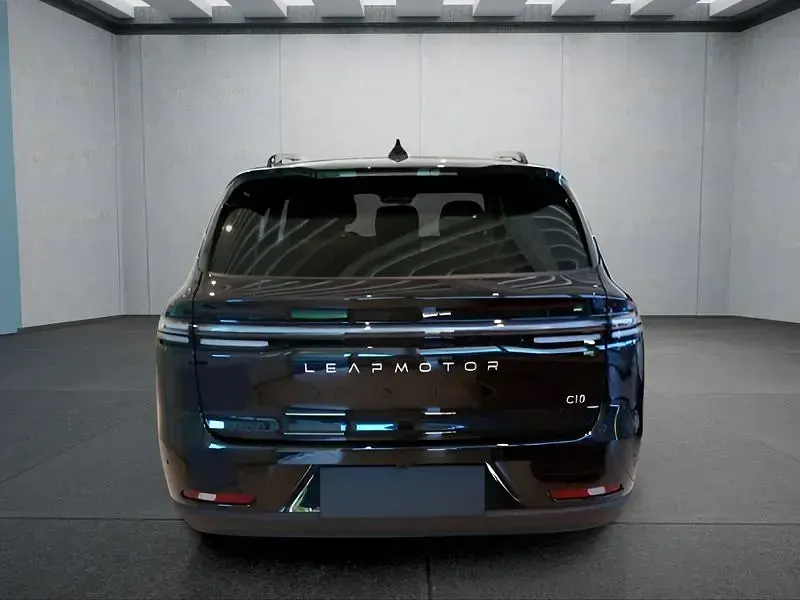 Brugt Leapmotor C10 215 HK (158 kW) 2025 Sort SUV
