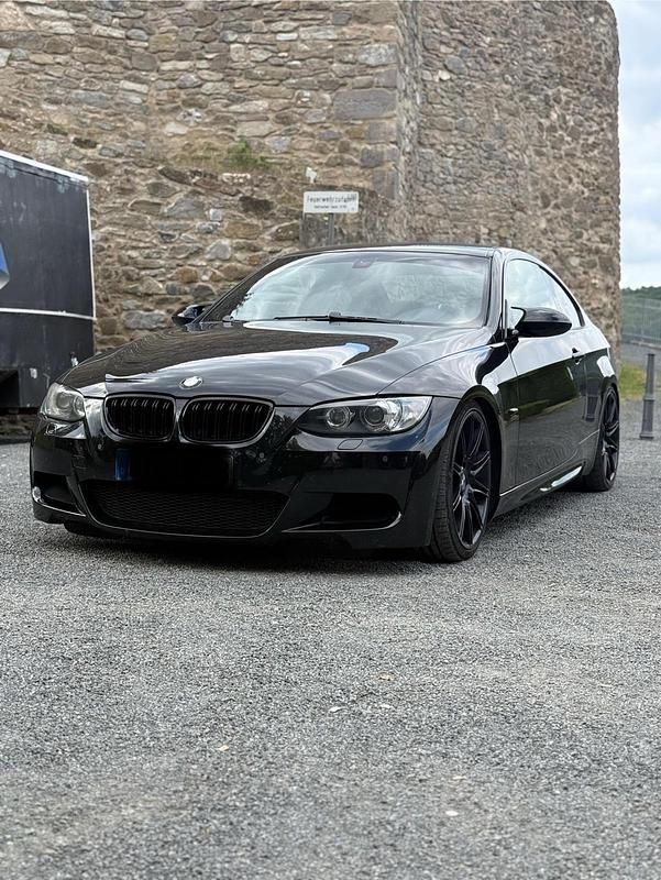 Schwarz Gebraucht 2008 BMW 335 M Sport Coupé | 18.200 € - Bild 1/4