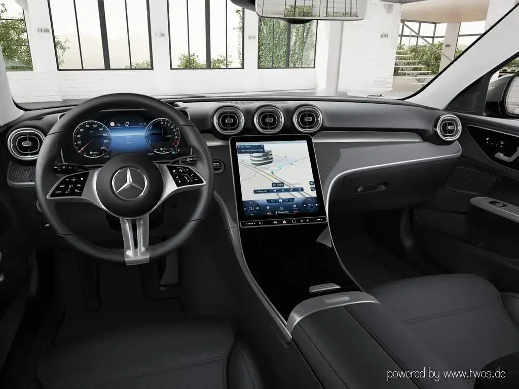Gebraucht Mercedes C300e Avantgarde 313 PS (230 kW) 2024 Grau Limousine