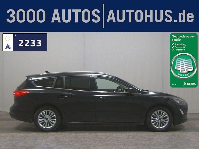 Gebraucht Ford Focus Titanium 150 PS (110 kW) 2020 Obsidian schwarz metallic Kombi