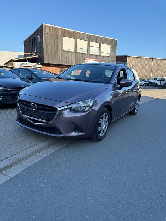 Gebraucht Mazda 2 Center-Line 75 PS (55 kW) 2015 Violett Limousine