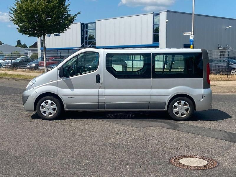 Gebraucht Renault Trafic Expression 114 PS (83 kW) 2012 Grau Van / Kleinbus