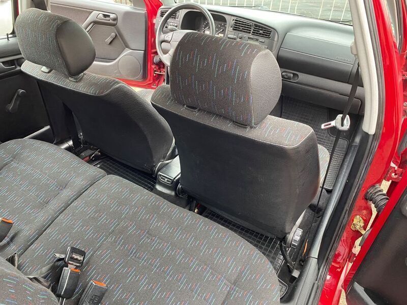 Gebraucht VW Golf III 60 PS (44 kW) 1996 Rot Limousine