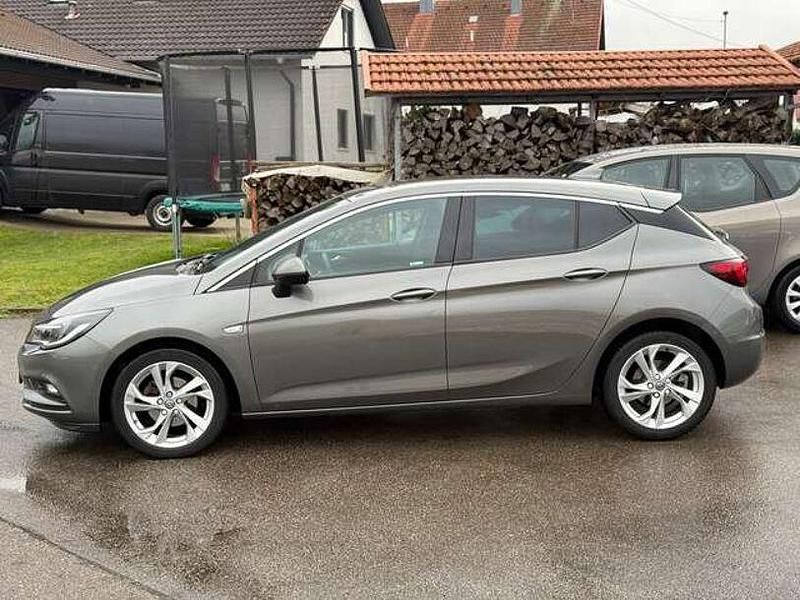 Gebraucht Opel Astra Dynamic 125 PS (91 kW) 2017 Grau Kleinwagen