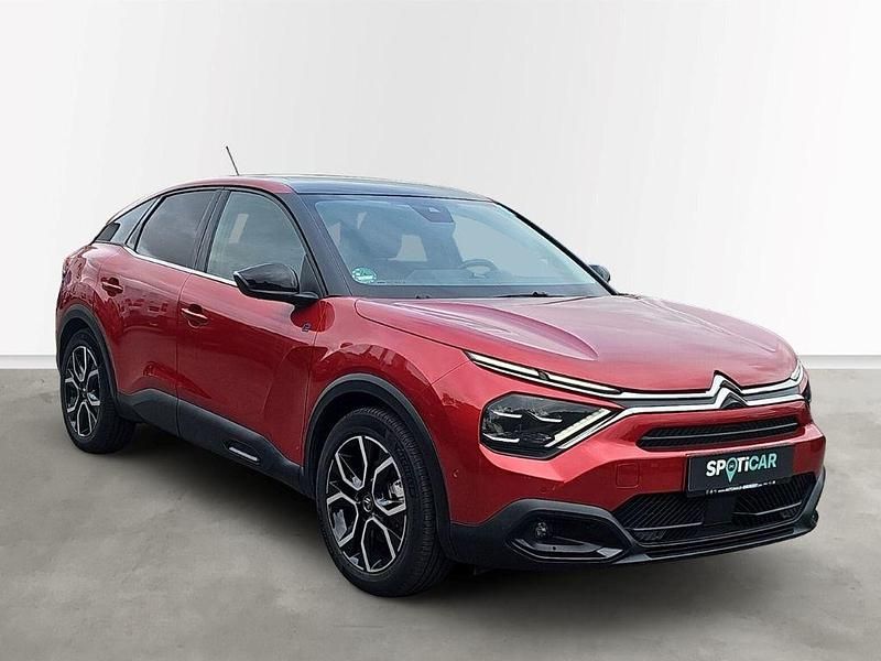 Gebraucht Citroën e-C4 Shine 100 kW (136 PS) 2022 Rot Limousine