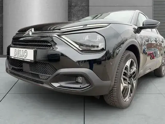 Gebraucht Citroën C4 Shine 131 PS (96 kW) 2024 Schwarz SUV