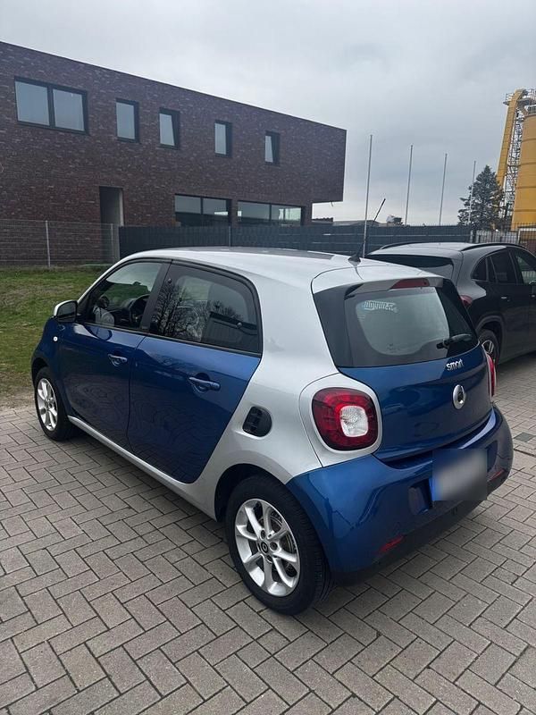 Second-hand Smart ForFour 90 CP (66 kW) 2018 Albastru Hatchback