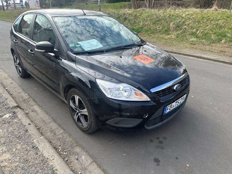 Gebraucht 2009 Ford Focus Trend Limousine | 1.800 € (Superpreis) - Bild 1/4