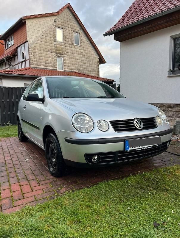 Silber Gebraucht 2002 VW Polo Kleinwagen | 950 € (Guter Preis) - Bild 1/4