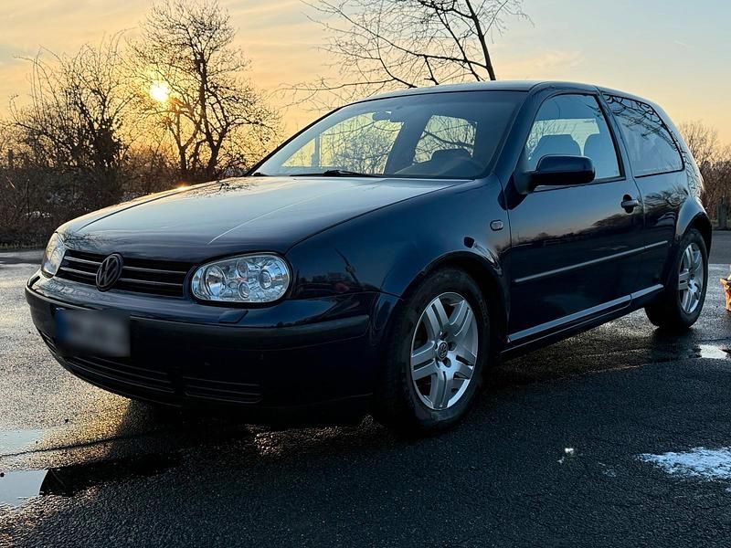 Gebraucht VW Golf IV Edition 75 PS (55 kW) 2001 Blau Kombi