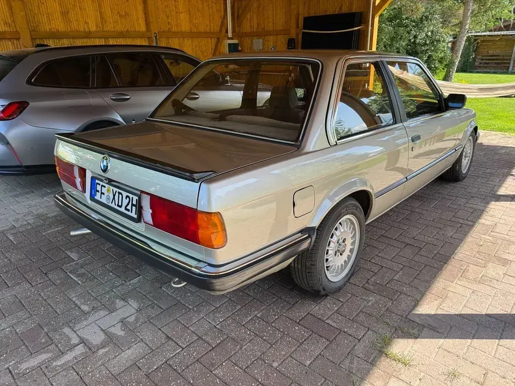 Gebraucht BMW 316 90 PS (66 kW) 1983 Beige Coupé