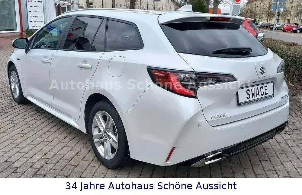 Gebraucht Suzuki Swace Comfort+ 140 PS (102 kW) 2025 Weiß Kombi