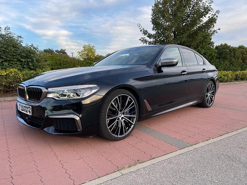Schwarz Gebraucht 2018 BMW M550 Performance Limousine | 38.400 € (Guter Preis) - Bild 1/4