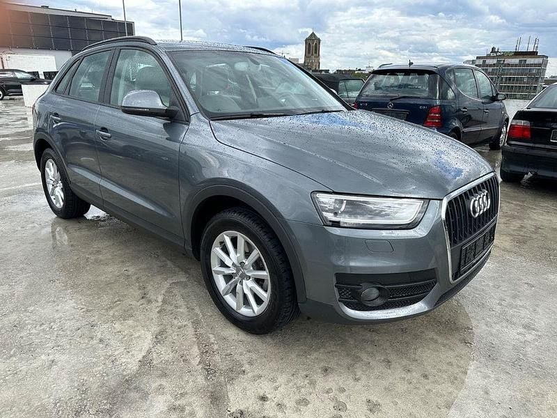 Gebraucht Audi Q3 Comfort 140 PS (102 kW) 2011 Grau SUV
