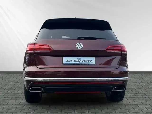 Gebraucht VW Touareg Atmosphere 286 PS (210 kW) 2020 Malbec red metallic SUV