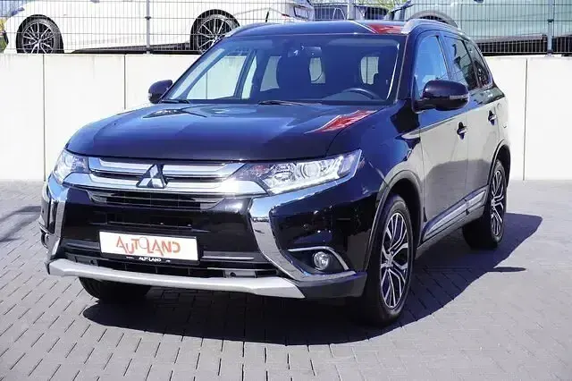 Gebraucht Mitsubishi Outlander 150 PS (110 kW) 2018 Schwarz SUV