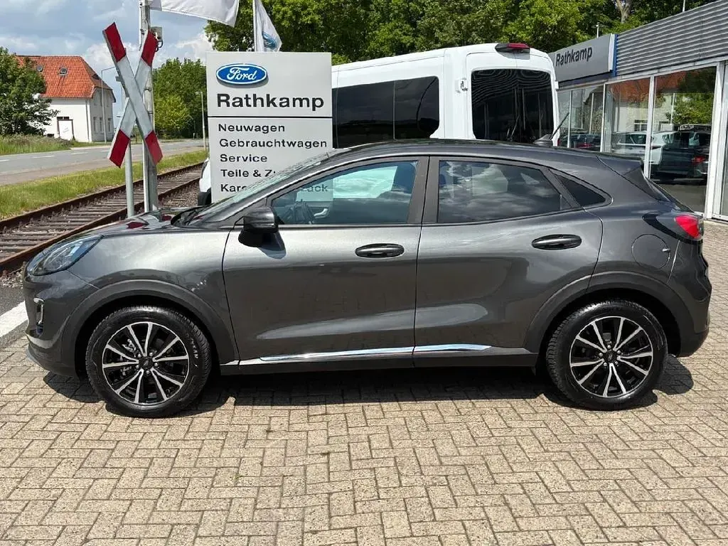 Gebraucht Ford Puma Titanium 125 PS (91 kW) 2023 Magneticgrau met SUV