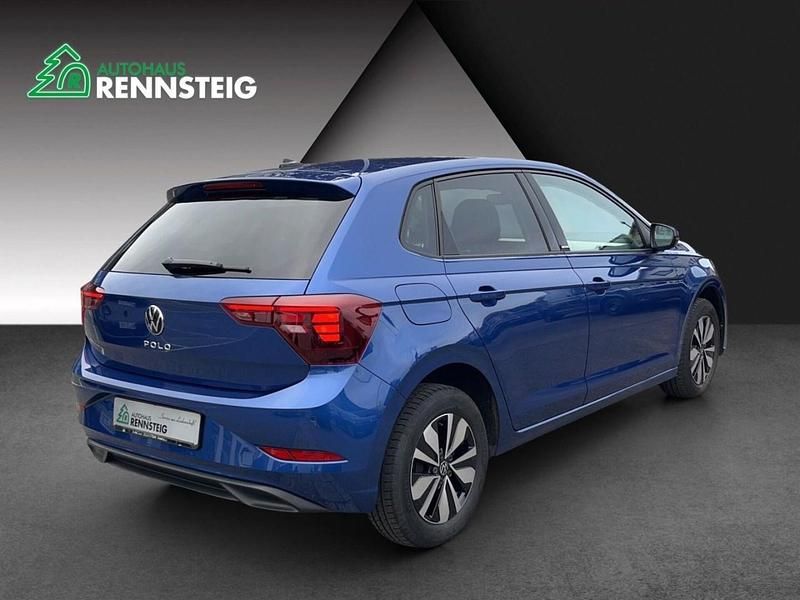Gebraucht VW Polo Move 95 PS (69 kW) 2023 Blau Limousine