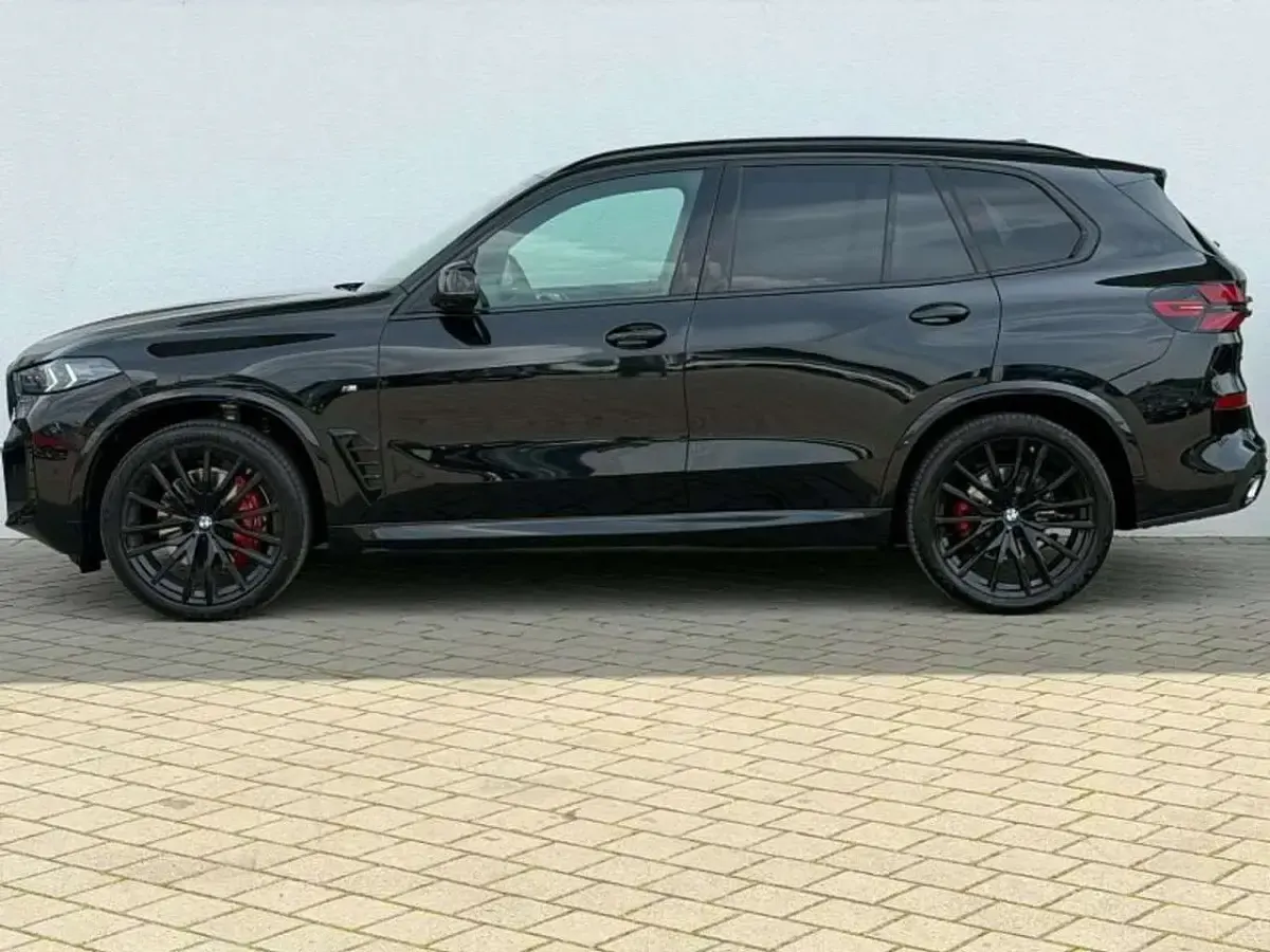 Neu BMW X5 M Sport 286 PS (210 kW) 2026 Schwarz SUV