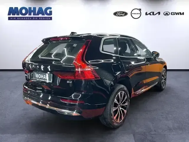 Używany Volvo XC60 Plus 197 KM (144 kW) 2023 Czarny SUV