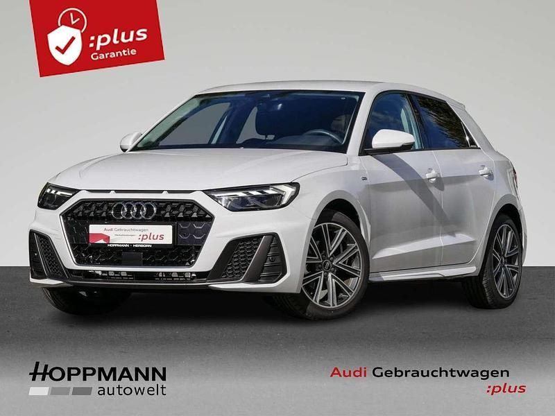 Gletscherweiß metallic Gebraucht 2025 Audi A1 S-Line Kleinwagen | 27.680 € (Fairer Preis) - Bild 1/4