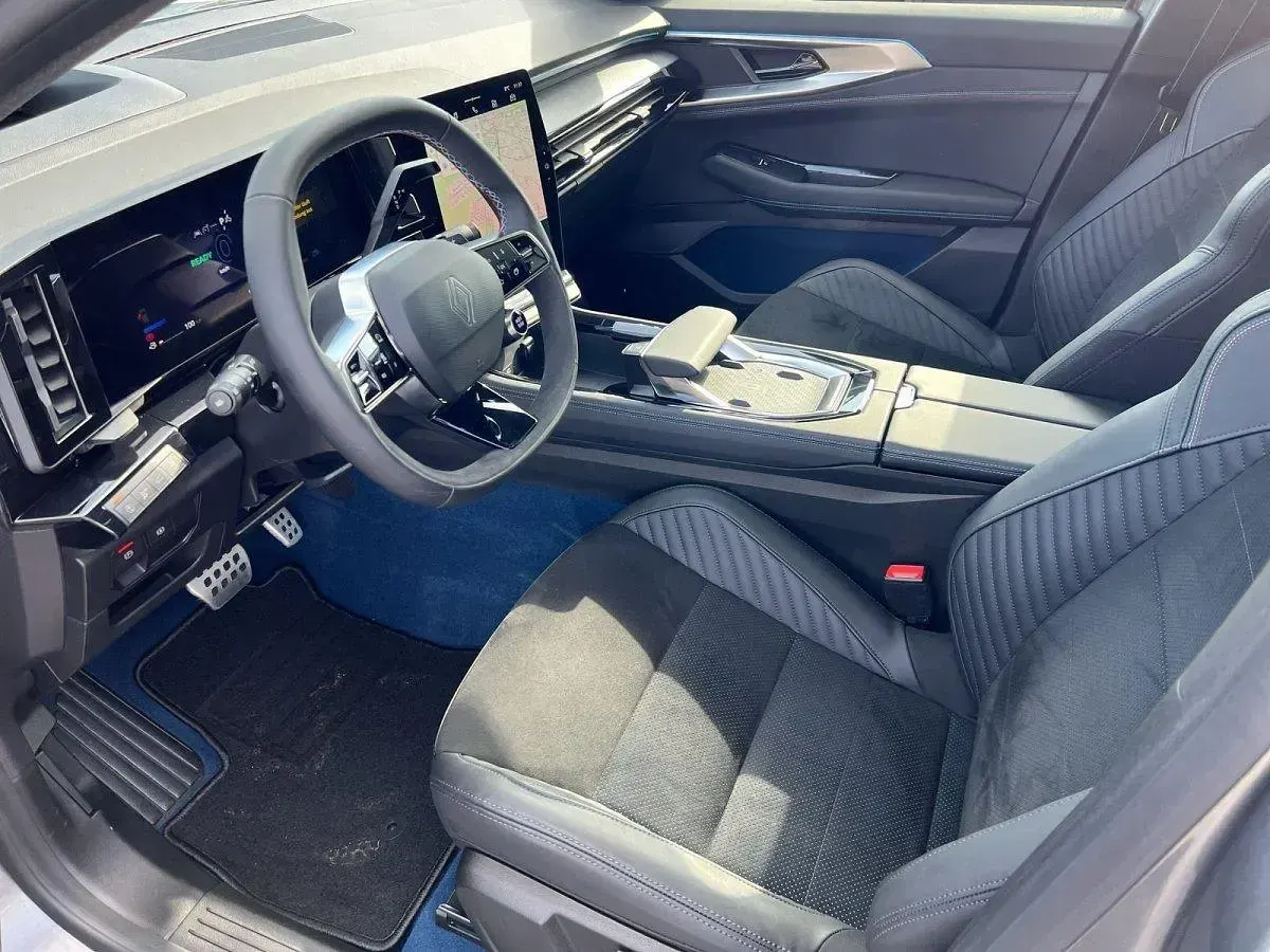 Gebraucht Renault Rafale Esprit Alpine 300 PS (220 kW) 2025 Dolomitgrau+blackpearlschwarz SUV
